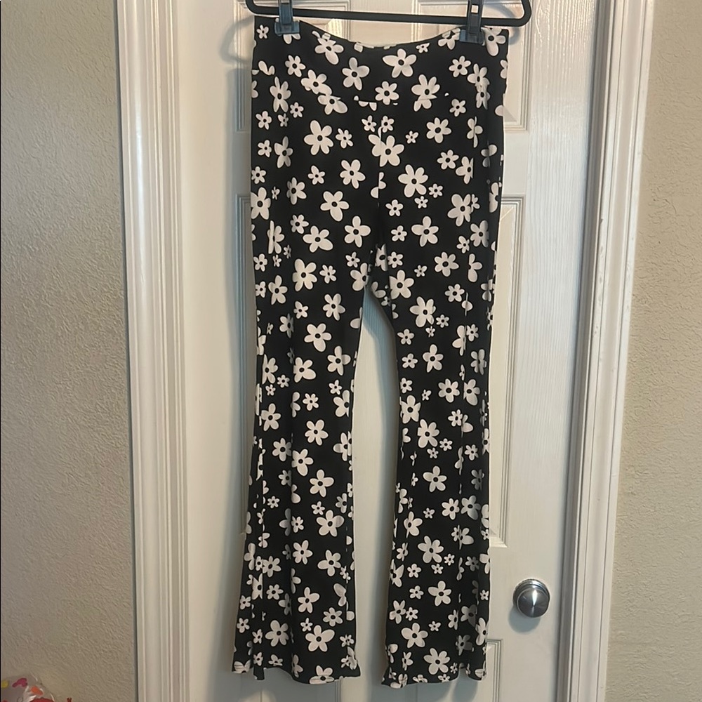 No Boundaries Black and White Floral Skirt